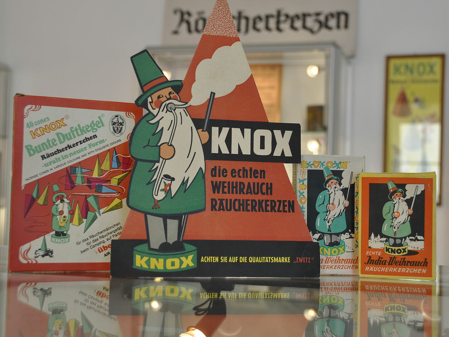 Nostalgie Räuchermann und Räucherkerzen von KNOX
